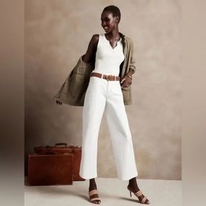 NWT - Banana Republic High Rise Wide Leg Crop White Jean SIZE: 31/12